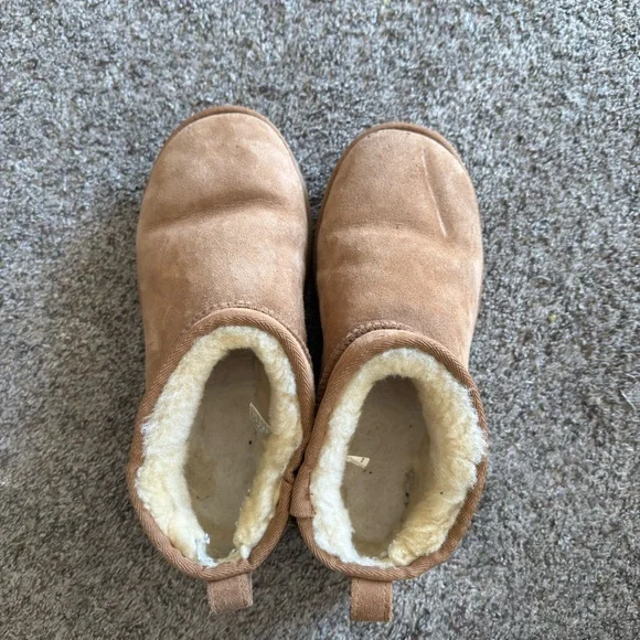 UGG classic ultra mini - Picture 3 of 4